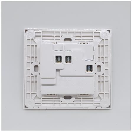 SWITCH SOCKET FLATPIN 1GANG 13A SIMON 301382B WHITE