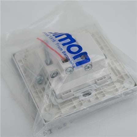SWITCH UNIVERSAL SIMON UNI SW SCKT SL SIMON