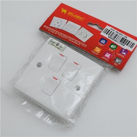10A 3GANG 1WAY SWITCH MS103L SELAMAT
