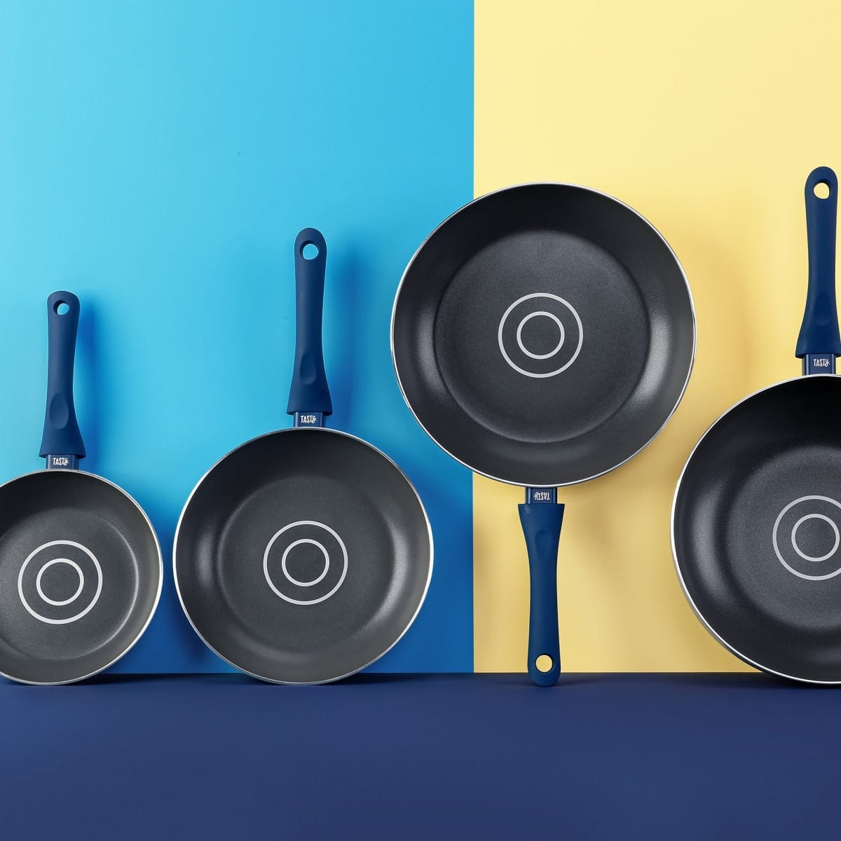 TASTY FRYPAN 24CM X 4.5CM WITH OIL DOSAGE SYSTEM 678513