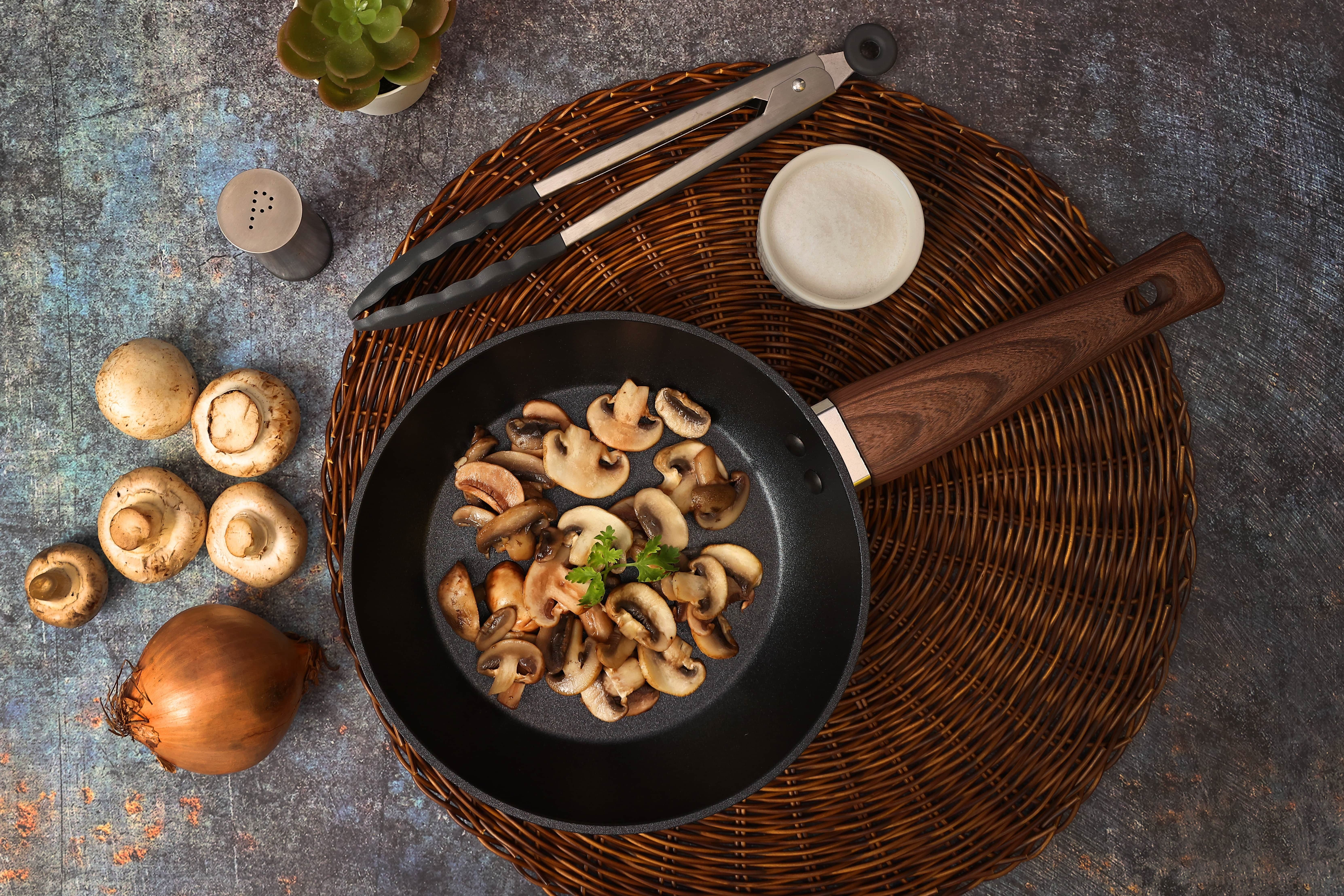 FUKURO KANZEN FORGED NON-STICK FRYPAN 20CM