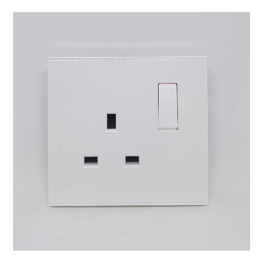 FLAT PIN SWITCH SOCKET 13A 1GANG SIMON E6 721382 WHITE