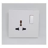 13A UNIVERSAL SWICH SOCKET 721089 SIMON WHITE