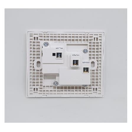 13A UNIVERSAL SWICH SOCKET 721089 SIMON WHITE