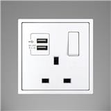 13A 1 GANG FLAT PIN SOCKET WITH 2 USB (5V 2A) WHITE H701384 SIMON