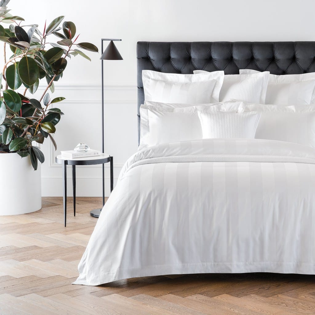 ZOE FLAT BEDSHEET 300TC ZH0015 BS3cmSS SATIN STRIPE SUPER SINGLE