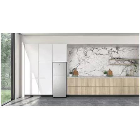 ELECTROLUX 2 DOOR REFRIGERATOR ETB2502J-A 245L ARCTIC SILVER