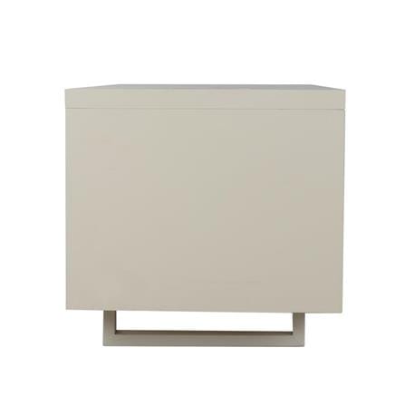 TV CABINET KIOSK LT-002 BL 132 cm WHITE/BLACK [EXCLUSIVE FROM HOMEPRO THAILAND]