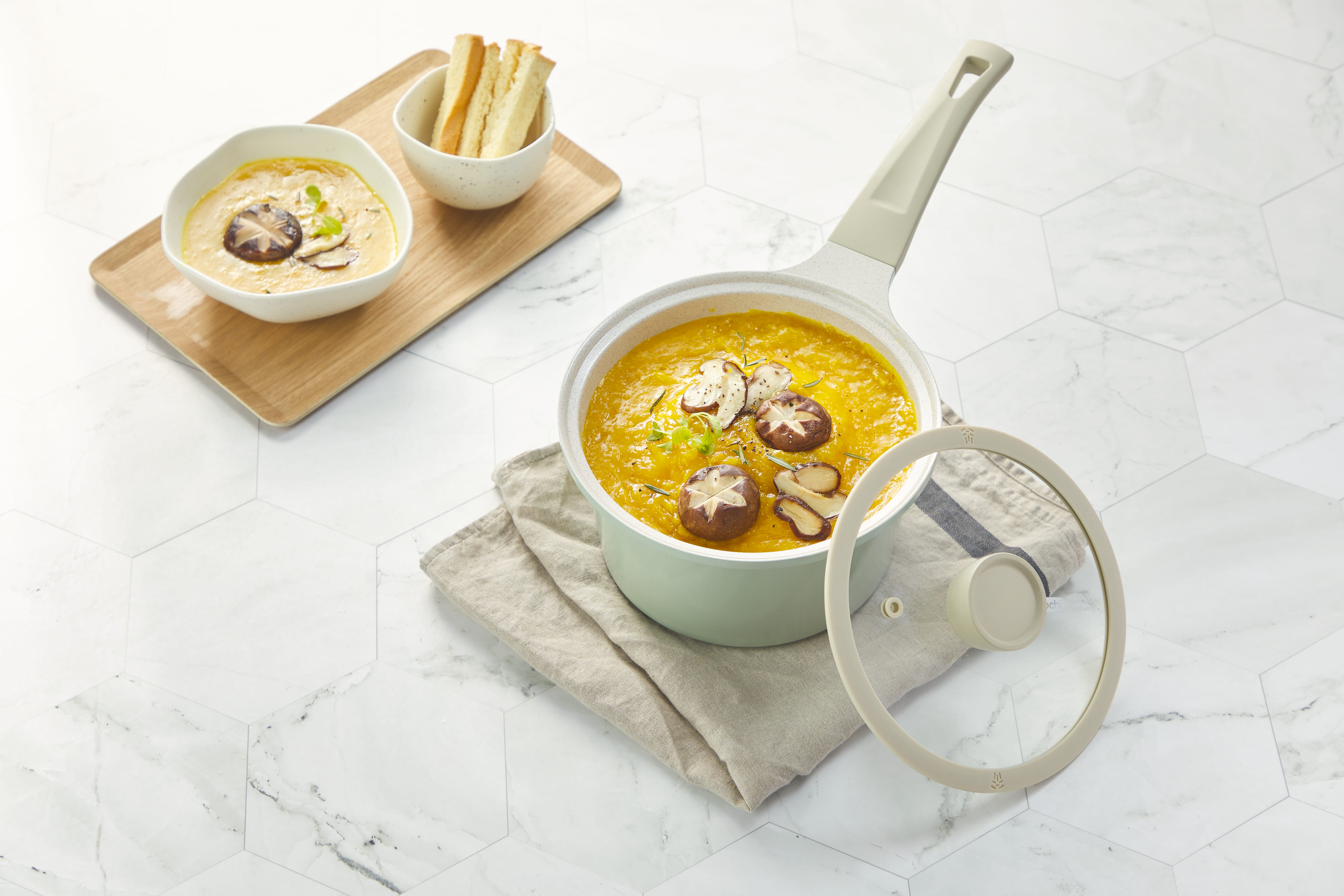 INOCHI OMI SIMPLE MARBLE SAUCEPAN 18CM