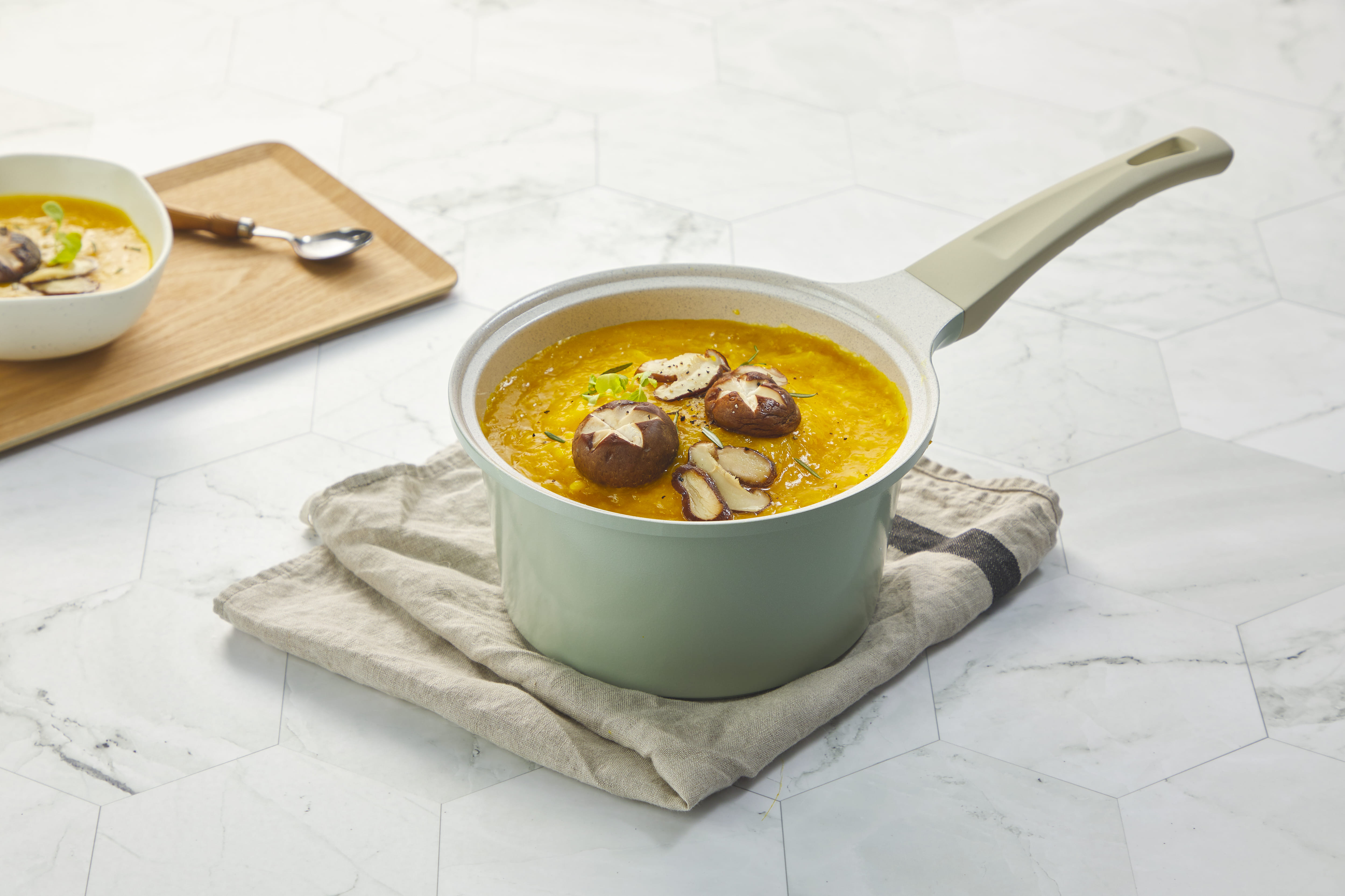 INOCHI OMI SIMPLE MARBLE SAUCEPAN 18CM