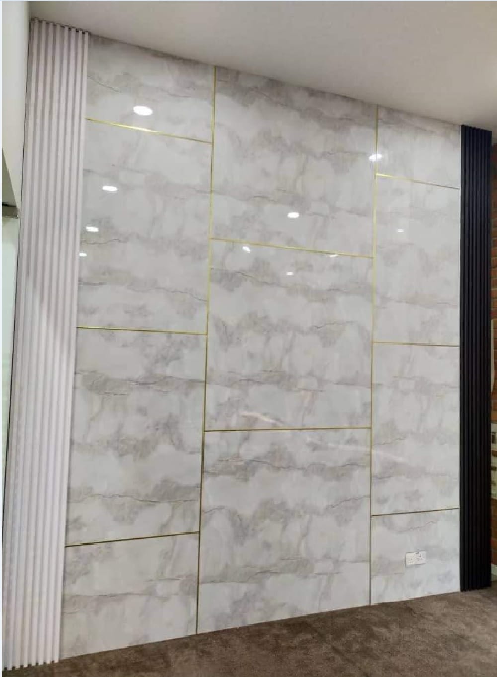 GEOMETRA END PROFILE FOR PVC MARBLE SHEET 244X1.4CM SILVER