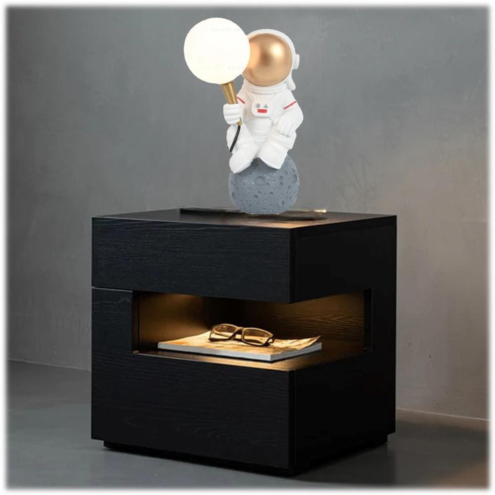 BRIGHT OBJECTIVE TABLE LAMP ASTRONAUT MAN MT-16893