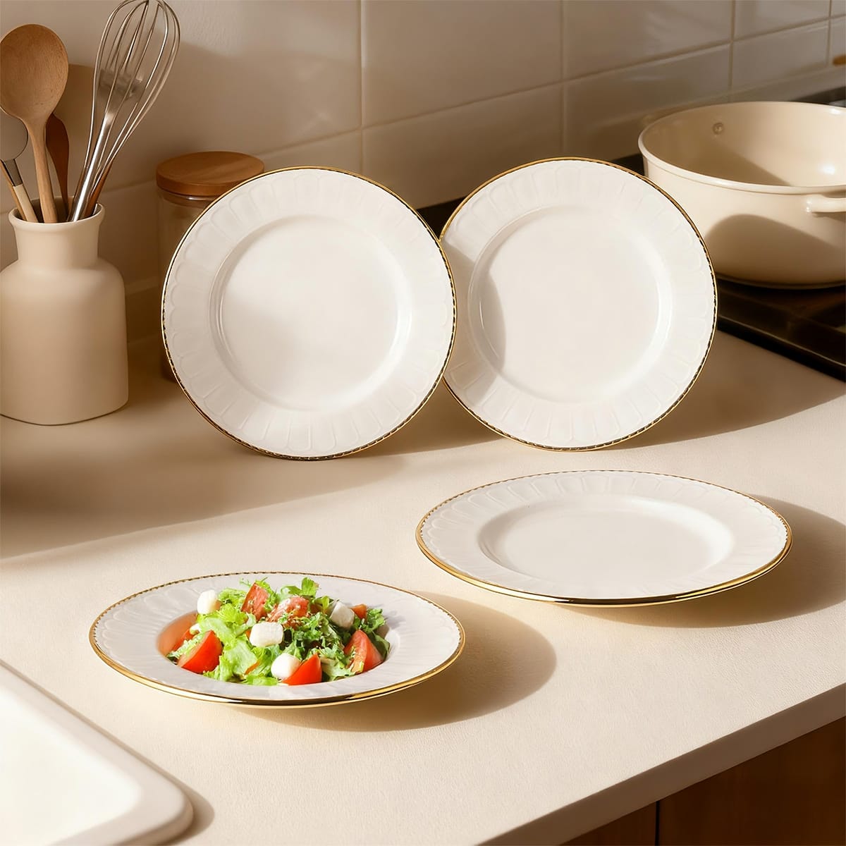 UNIHOM 4PCS 7" DESSERT PLATE WITH GOLD RIM