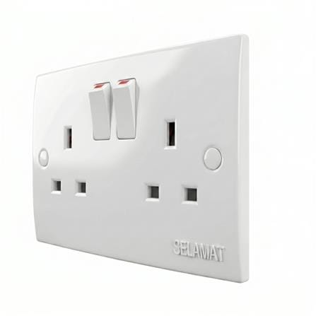 SELAMAT 13A  250V 2 GANG SWITCH SOCKET MS132L WHITE