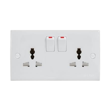 SELAMAT 13A 250V 2 GANG UNIVERSAL SWITCH SOCKET MU132L WHITE