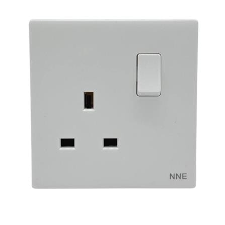 13A 250V 1 GANG SWITCH SOCKET 3113 WHITE NNE