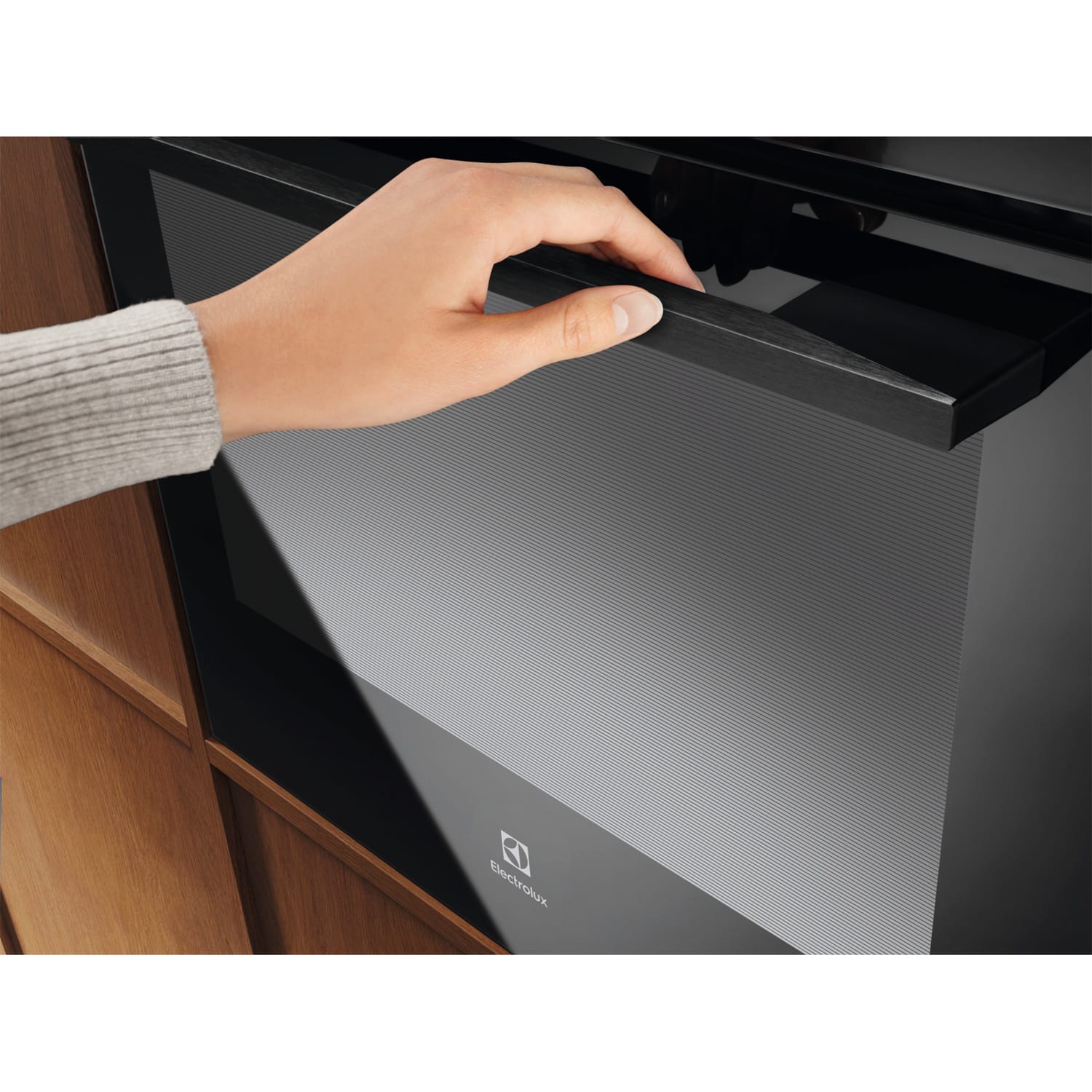 ELECTROLUX 500 SERIES BUILT-IN OVEN KOIGE00H2 72LITRE 9FUNCTION